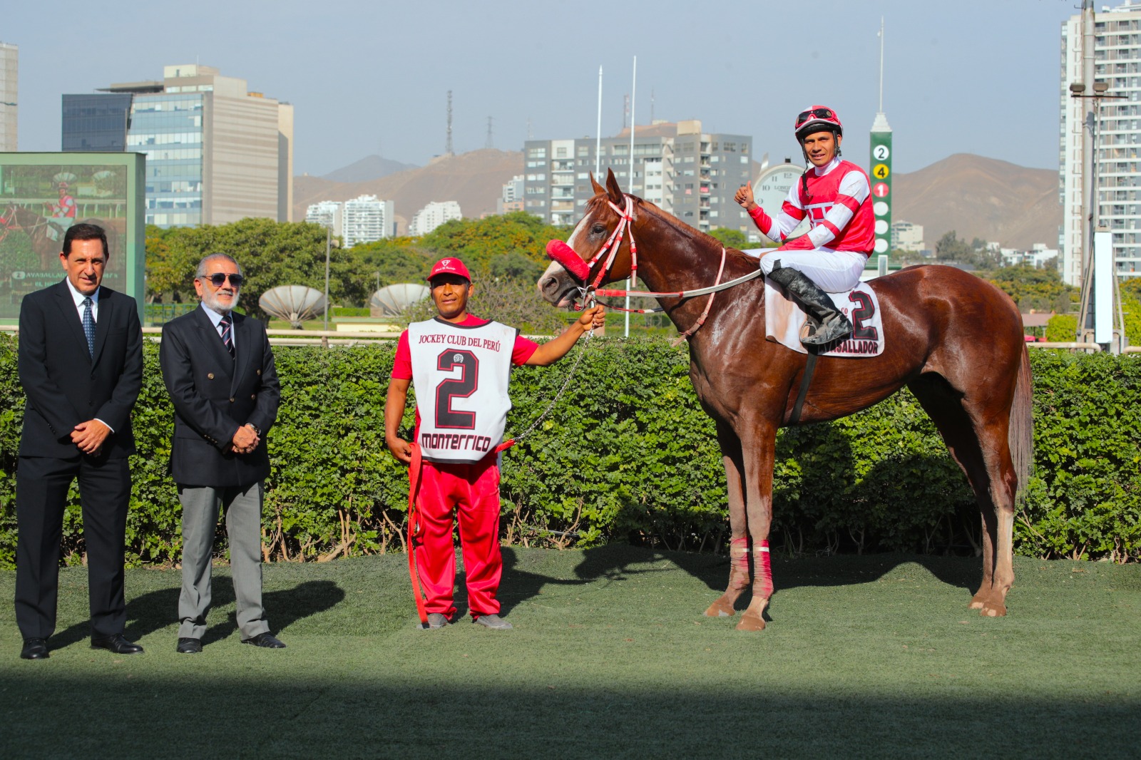 Foto: Julio Villanueva - Renzo Ramos F.D.