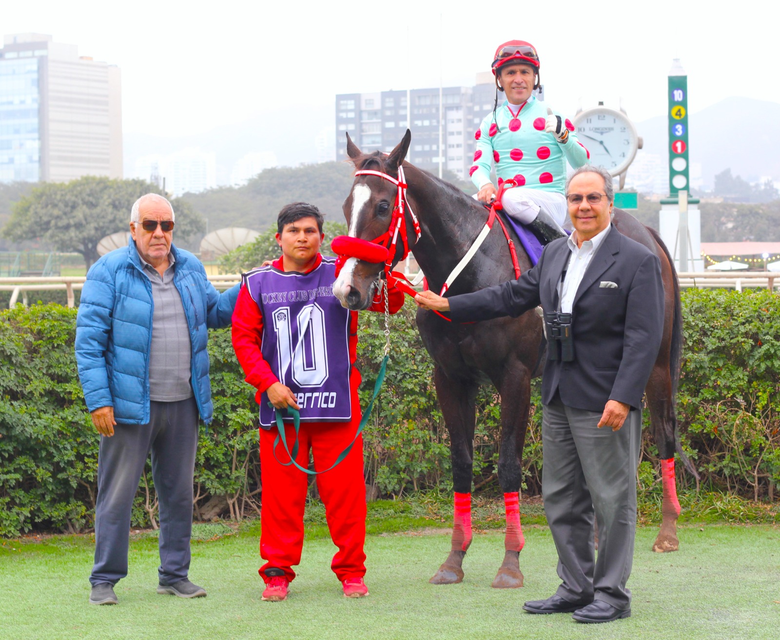 Foto: Julio Villanueva - Renzo Ramos F.D.