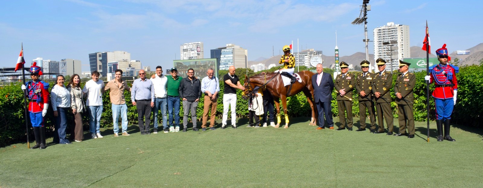 Foto: Julio Villanueva - Renzo Ramos F.D.