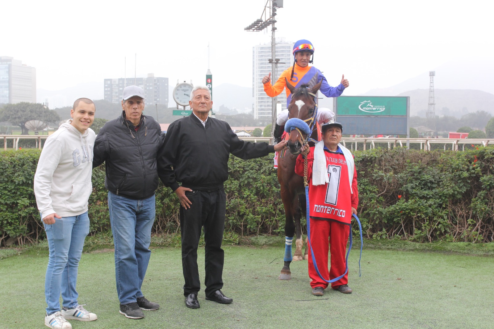 Foto: Julio Villanueva - Renzo Ramos F.D.