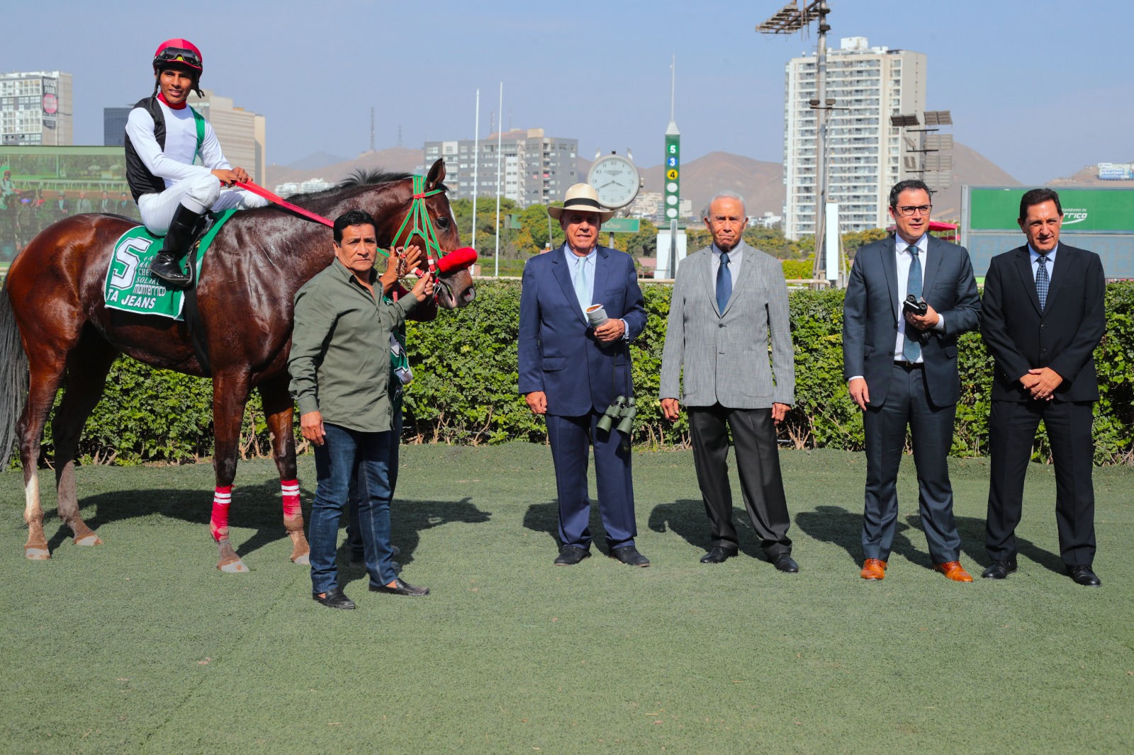 Foto: Julio Villanueva - Renzo Ramos F.D.