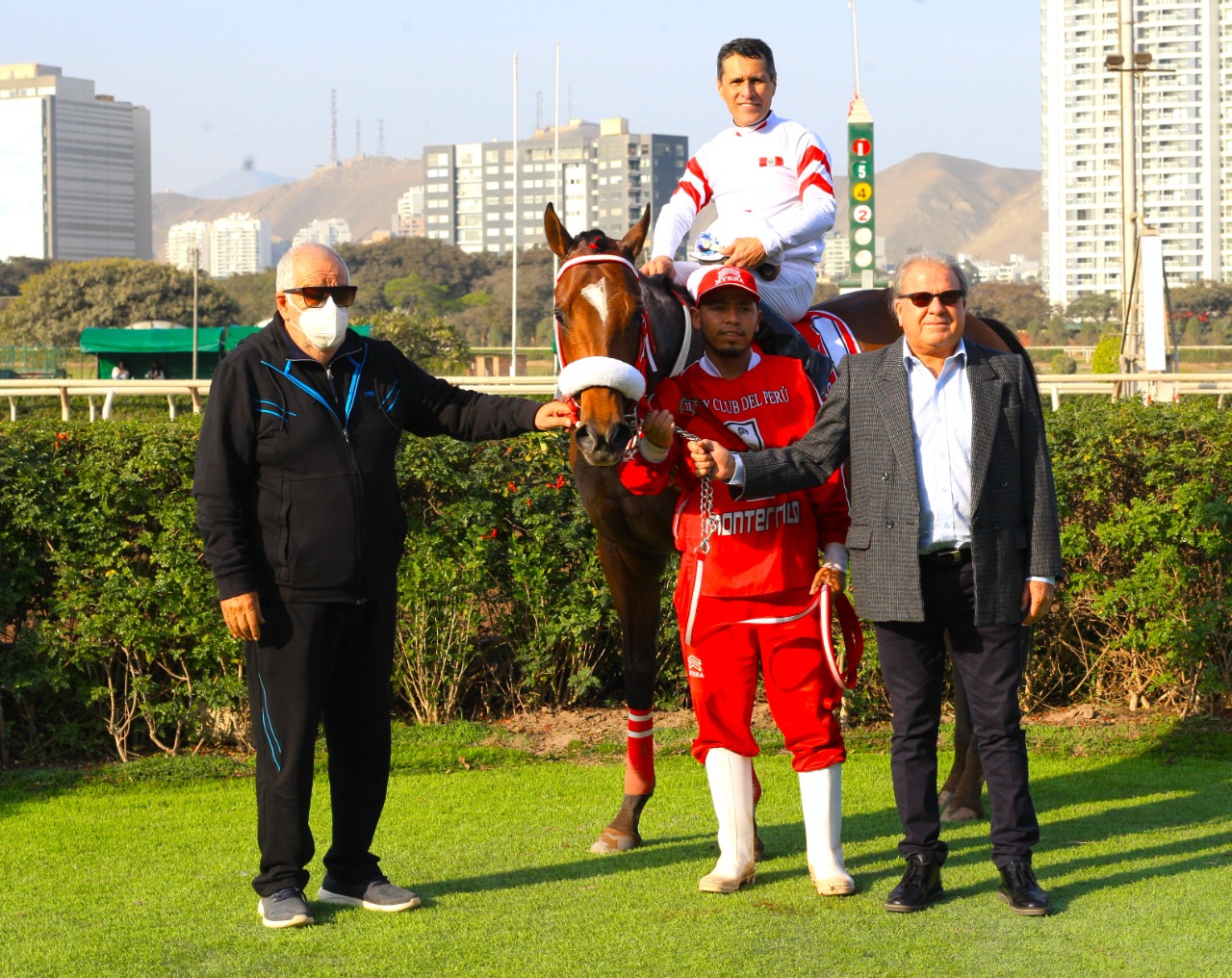  Foto: Julio Villanueva - Renzo Ramos F.D.