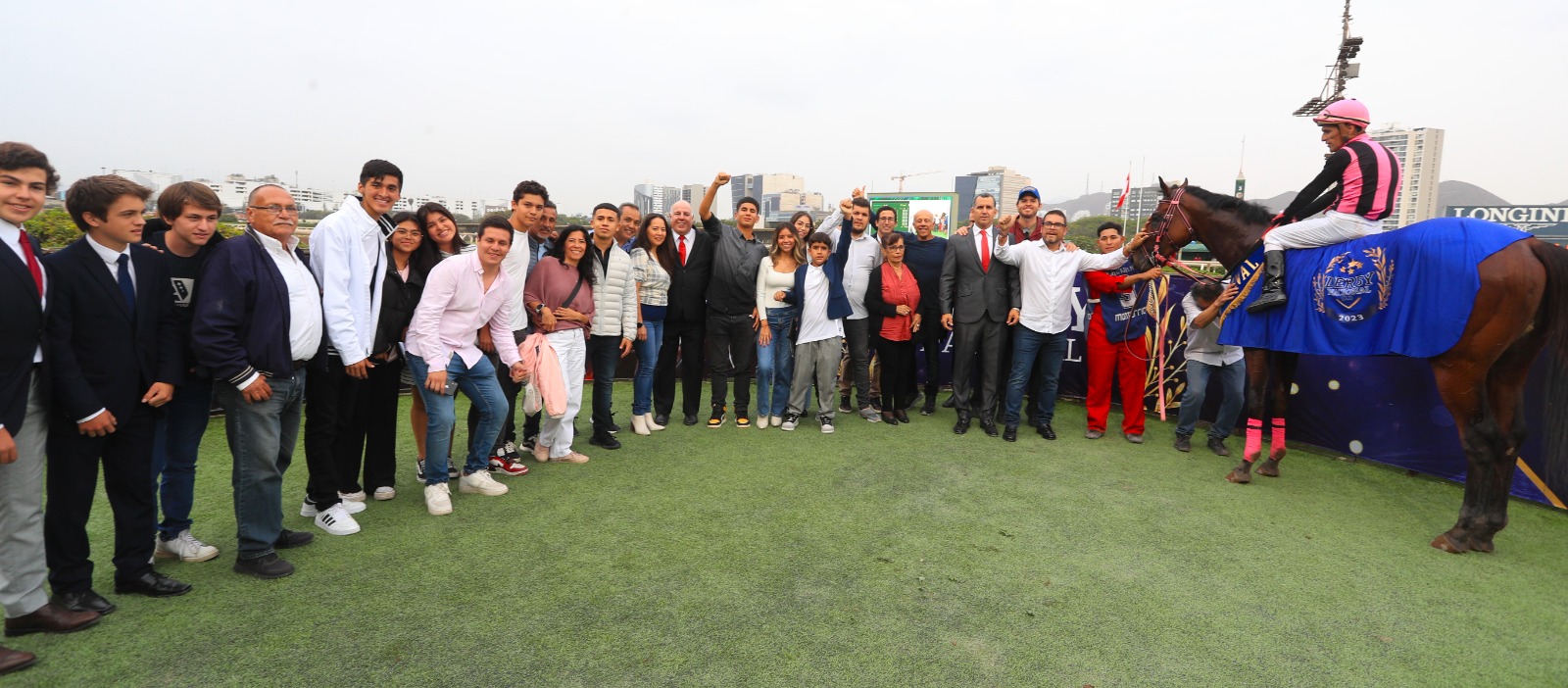 Foto: Julio Villanueva - Renzo Ramos F.D.