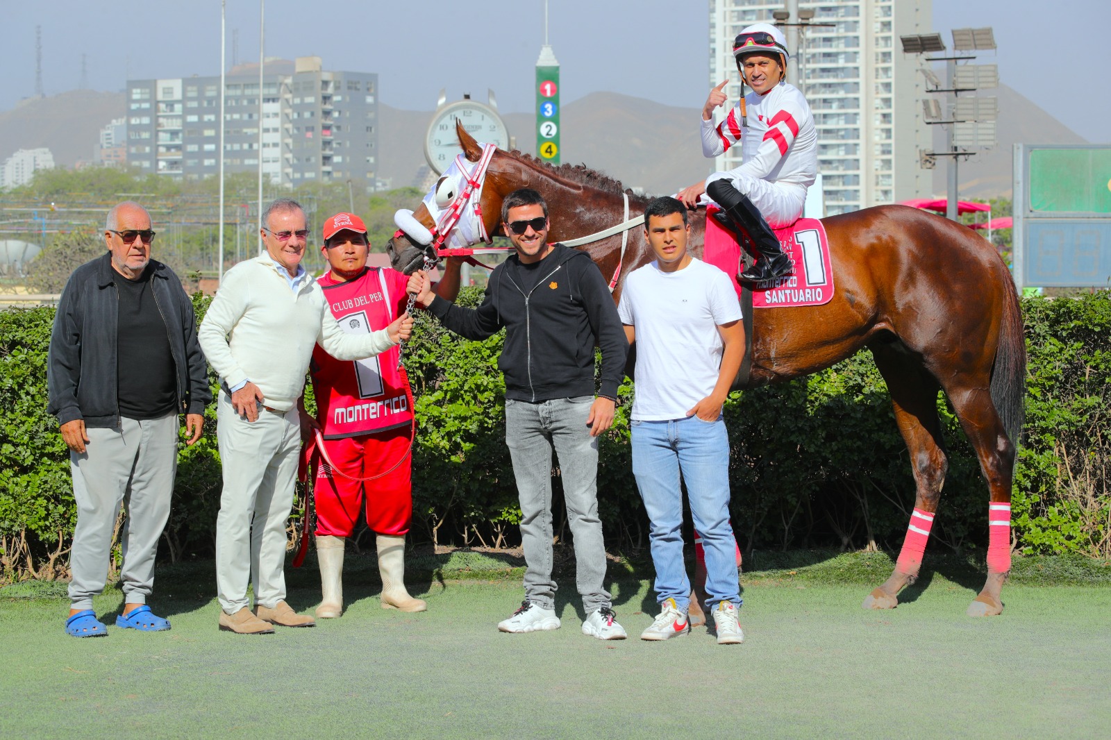  Foto: Julio Villanueva - Renzo Ramos F.D.