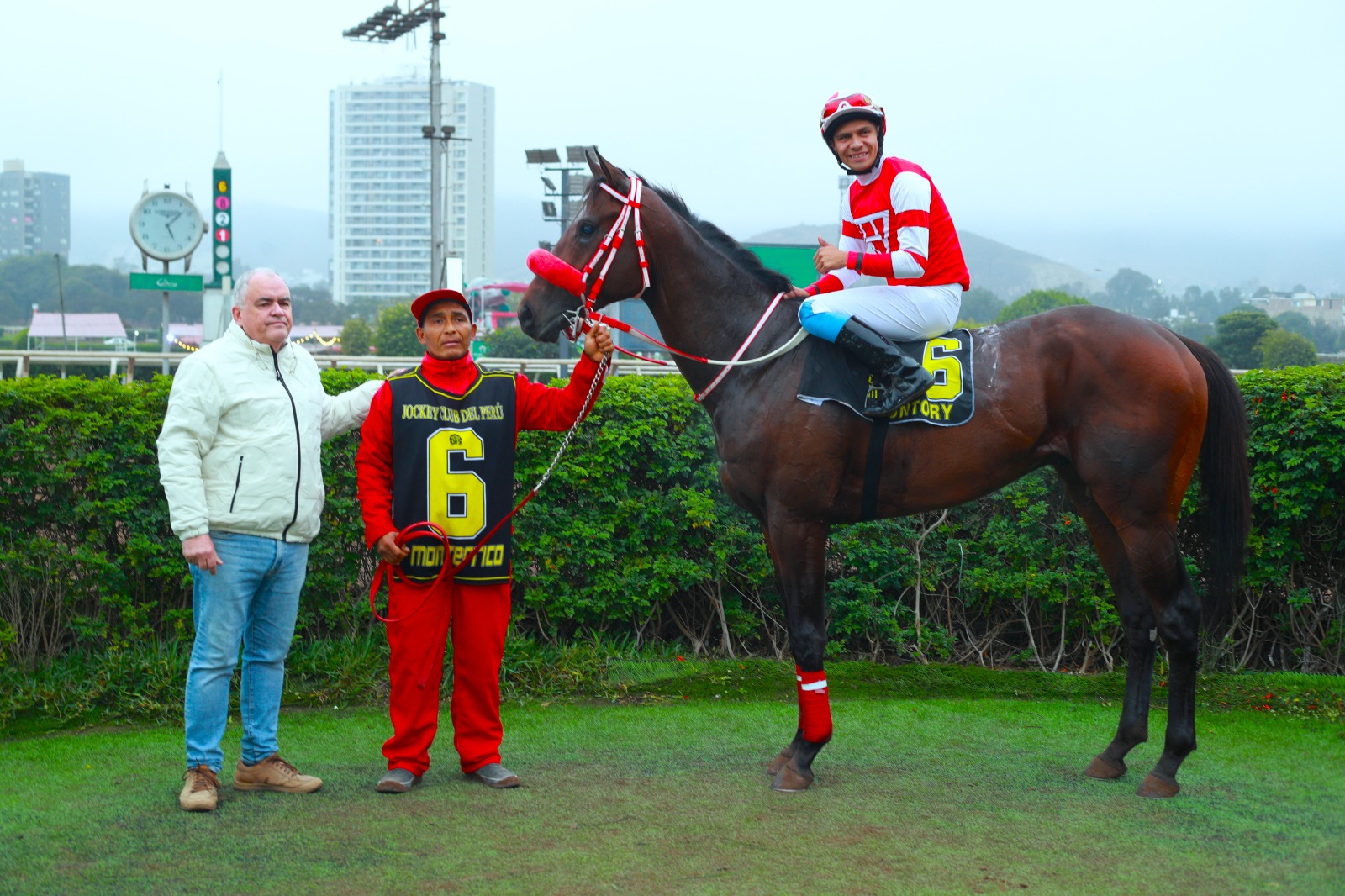 Foto: Julio Villanueva - Renzo Ramos F.D.