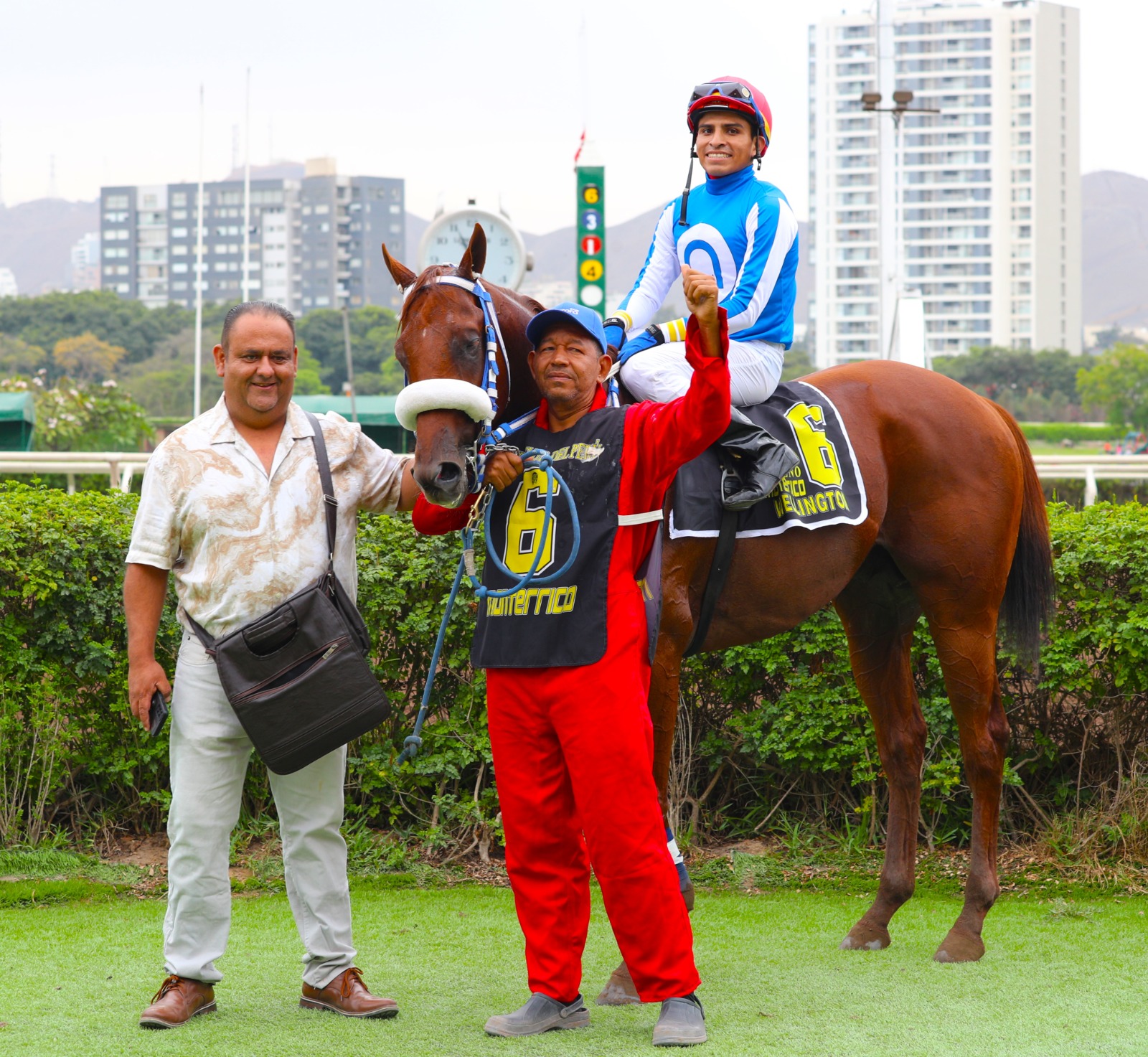 Foto: Julio Villanueva - Renzo Ramos F.D.